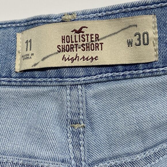 Hollister Short-Short High Rise Cut-Off Raw Hem Light Wash Denim Jean Size 11/30 - Picture 6 of 8